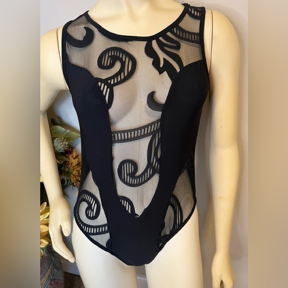 a'gaci Tops - Sexy A’Gaci Black Lace Backless Bodysuit Medium M
